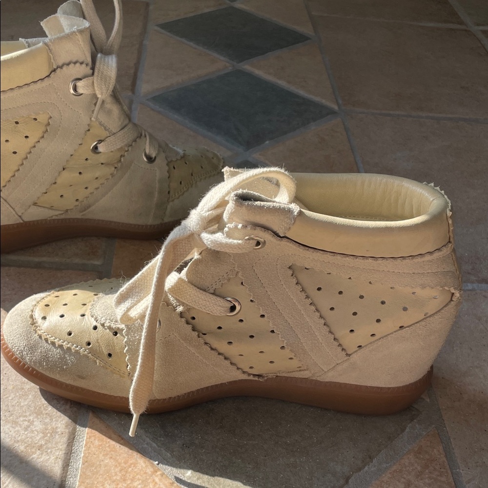 Isabel Marant Cream High-Top Sneakers - Picture 7 of 11